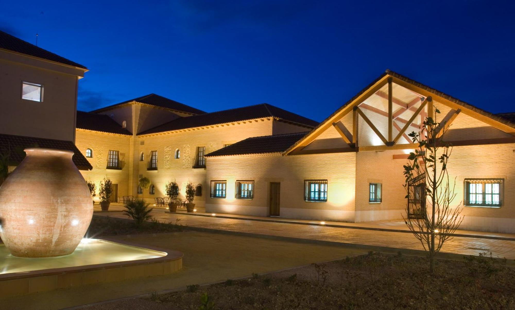 Gasthaus Bodegas Hacienda Albae Argamasilla de Alba Exterior foto